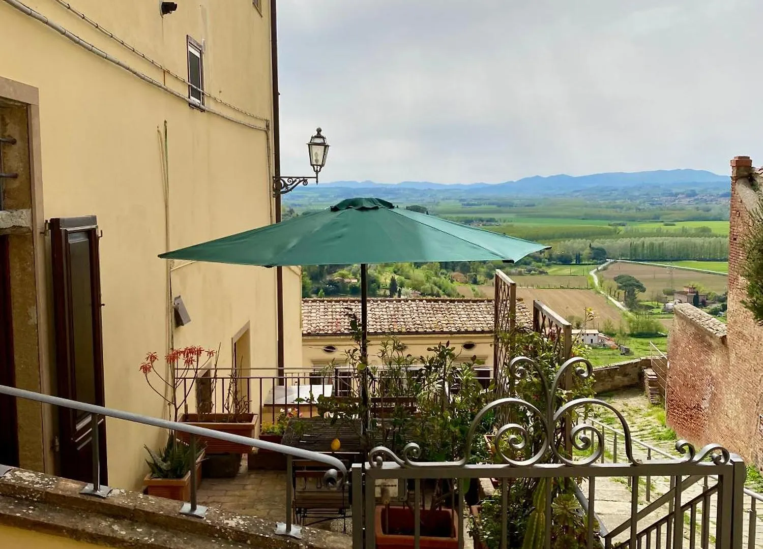Desideri Tuscany House Treggiaia 0*,  Italie